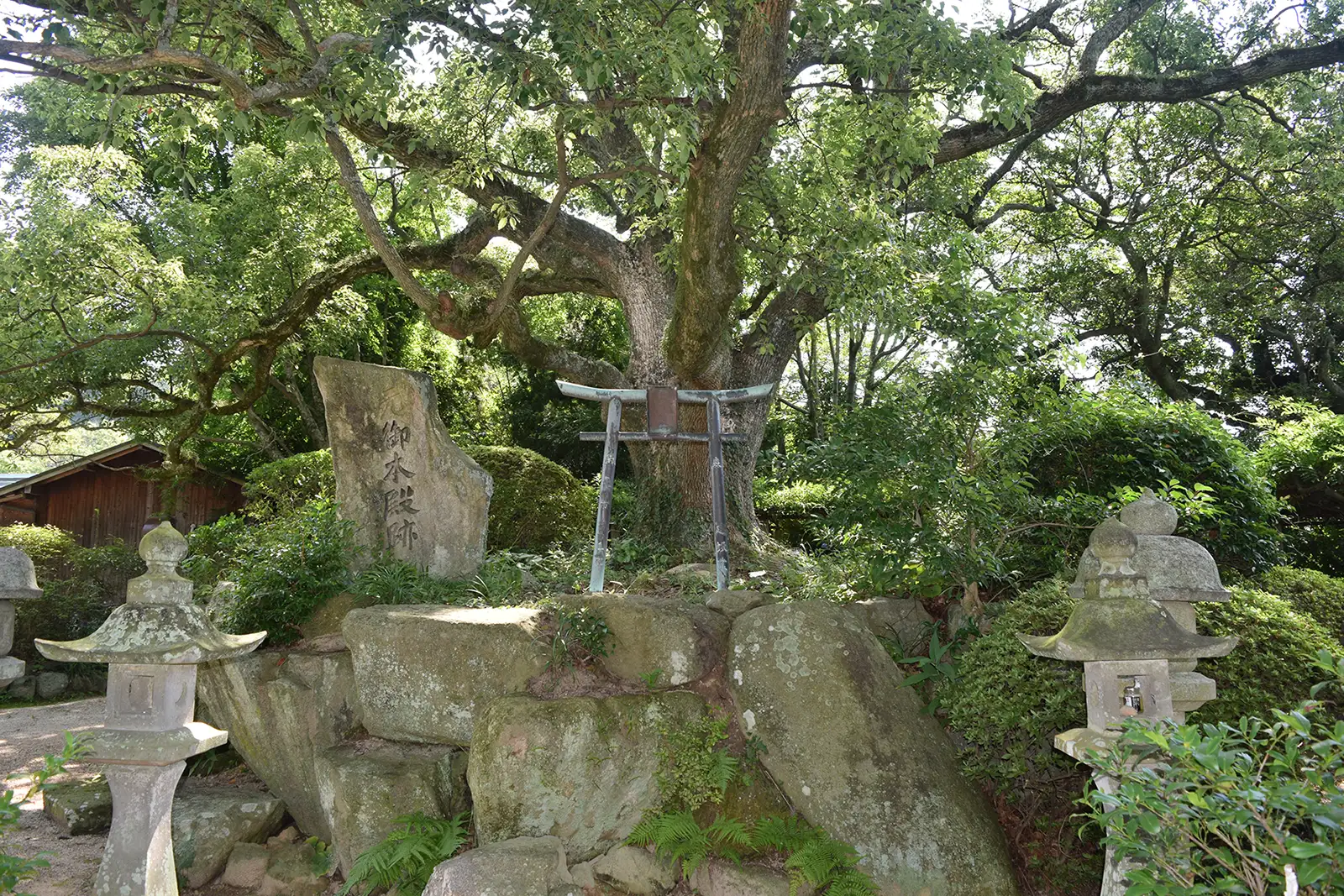 【宮地嶽神社への神々の道 】宮地嶽神社の参道について　「筑紫舞プログラム」からの考察
